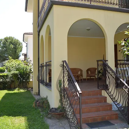 Homiday - Villino Caroli Apartment Pineto Exterior photo
